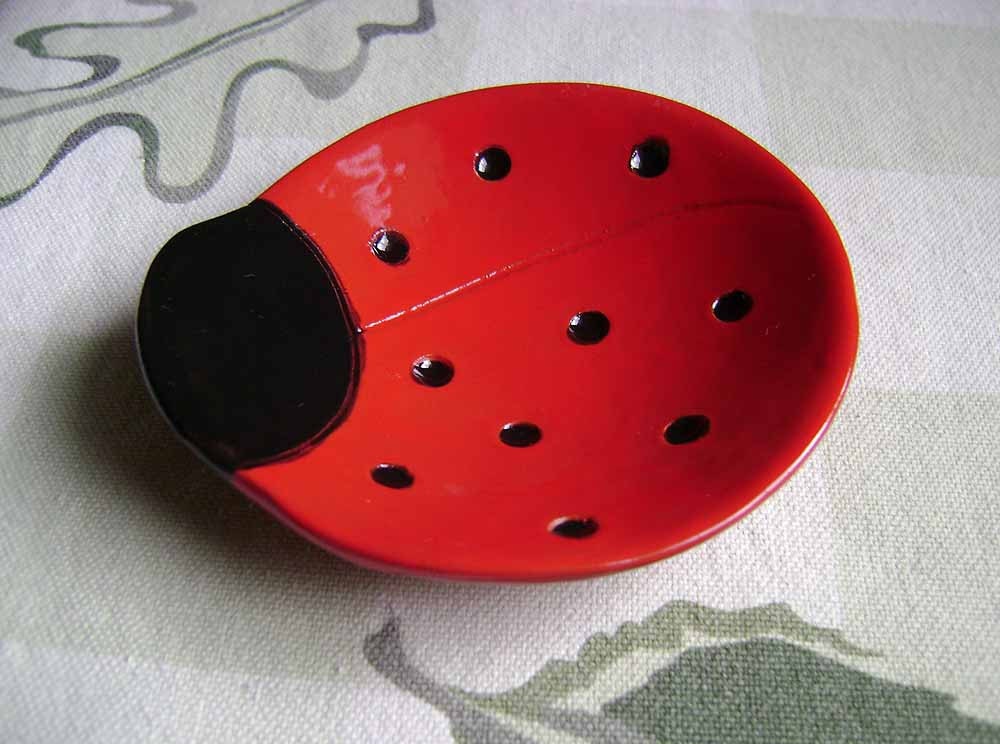 Ladybug Ceramic Madge Dish, bowl, good luck, jewelry, ring, candy dish, home decor, soap dish, candle holder, teabag holder, spoon rest.