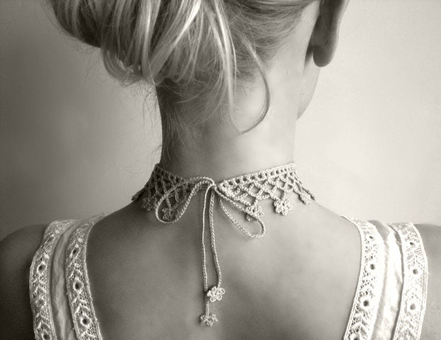 Hand crochet necklace choker / pink pastel / bling button / romantic / summer accessory / Valentine's Day / for her / Eye Candy