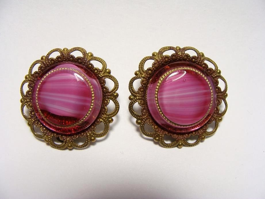 vintage 40s W Germany Pink Striated Plastic Filigree Clip Earrings