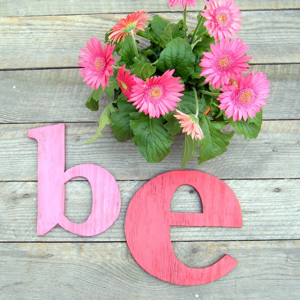 Custom Lowercase Letter Small e Red Distressed vintage style