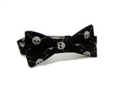 Skull & Cross Bones Bow Tie - Rocker Boy's Bowtie
