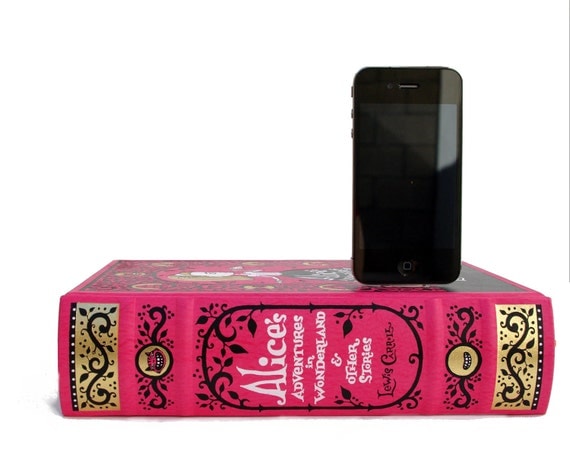 The Alice in Wonderland booksi for iPhone and iPod - iPhone 4s/earlier or iPhone 5