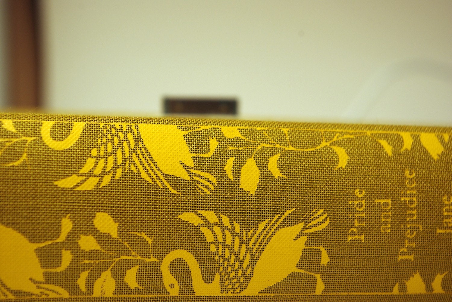 Pride & Prejudice iPhone and iPod Clothbound Book Charging Dock -- Jane Austen