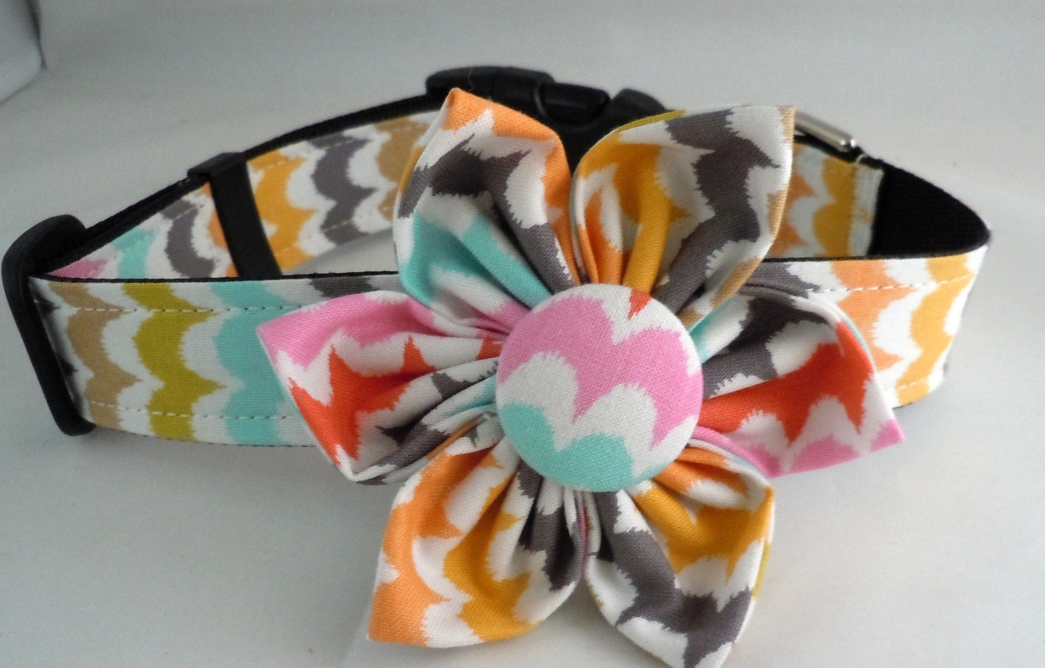 Dog Collar - Dog, Martingale or Cat Collar - All Sizes - Spa Scallops/Geo