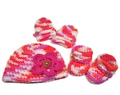 60% Off  Baby Hat Mitts Booties Set FREE SHIPPING