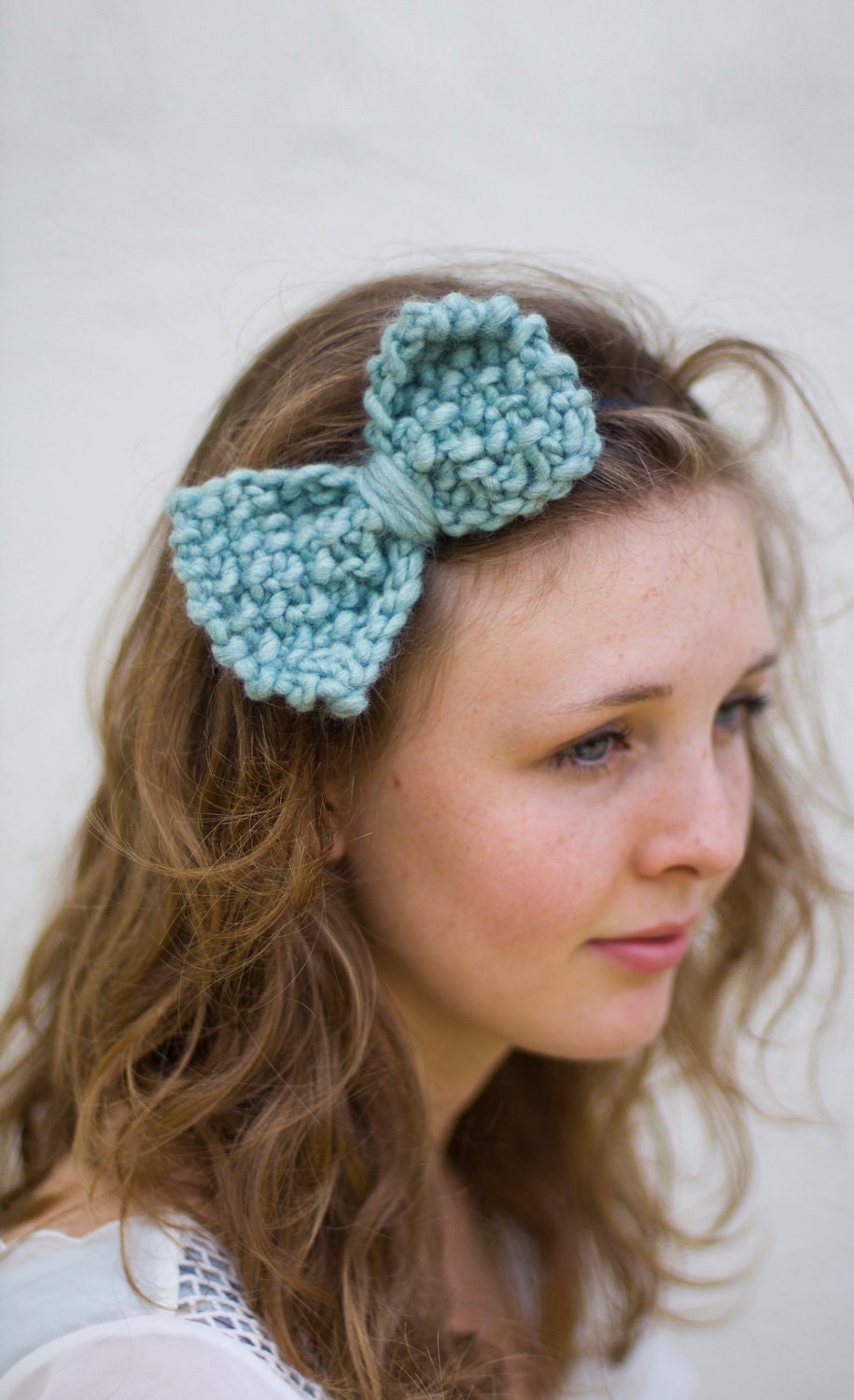 The Sweetheart Bow Headband Hand Knit in Seafoam - READY TO SHIP