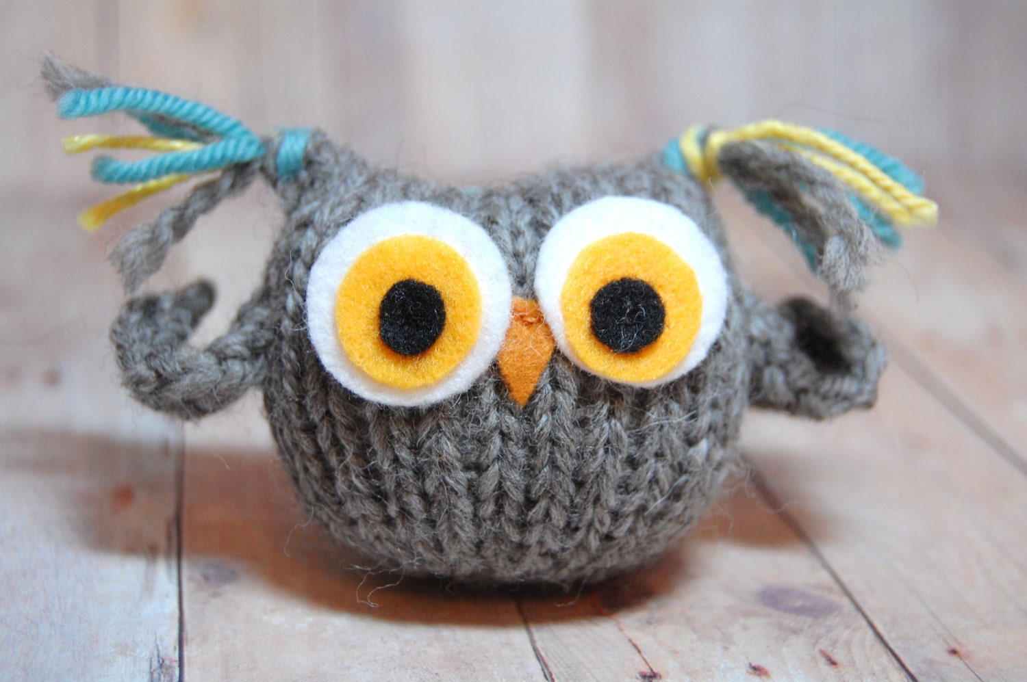 Owl Knit Plush Waldorf Toy - Tufty Owl - Gray Toy Bird - Woodland Natural Fibers Nursery Decor- Soft Toy for Children