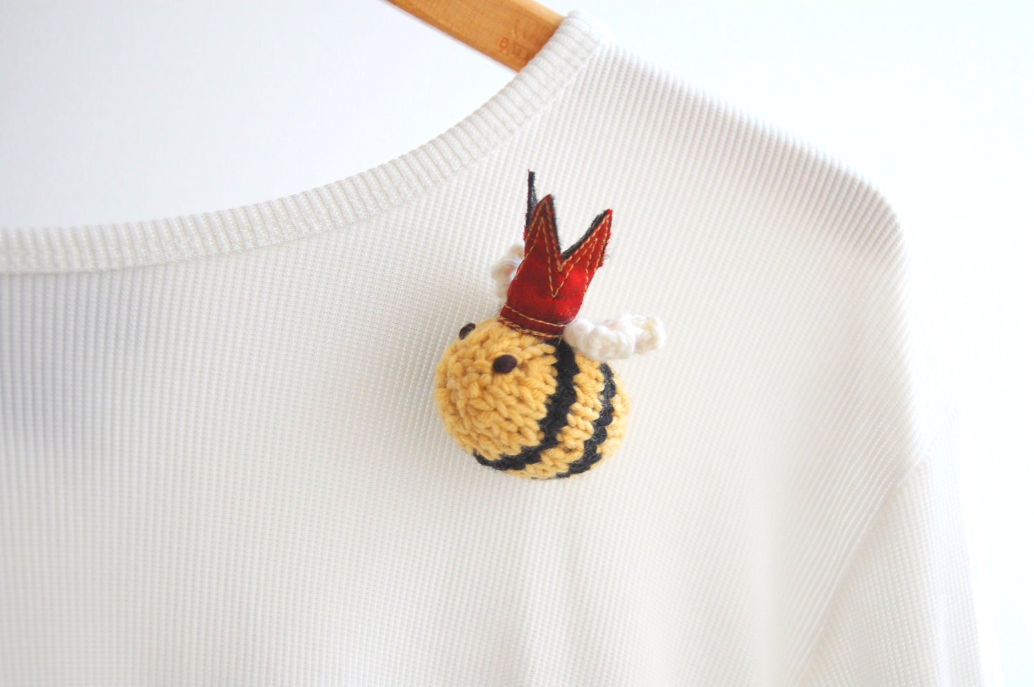 Queen Bee Brooch- Bumble Bee Lapel Pin - Knit - Queens Jubilee - Spring - Natural Fibers - Yellow - Black - Stripes - Pink - Crown