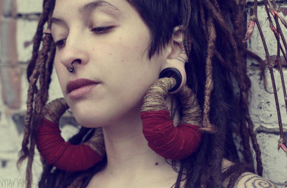 Red Earth - Organic Hemp Manakees for stretched ears - Eco Ethic Earrings