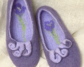 Felted slippers 'Crocus'