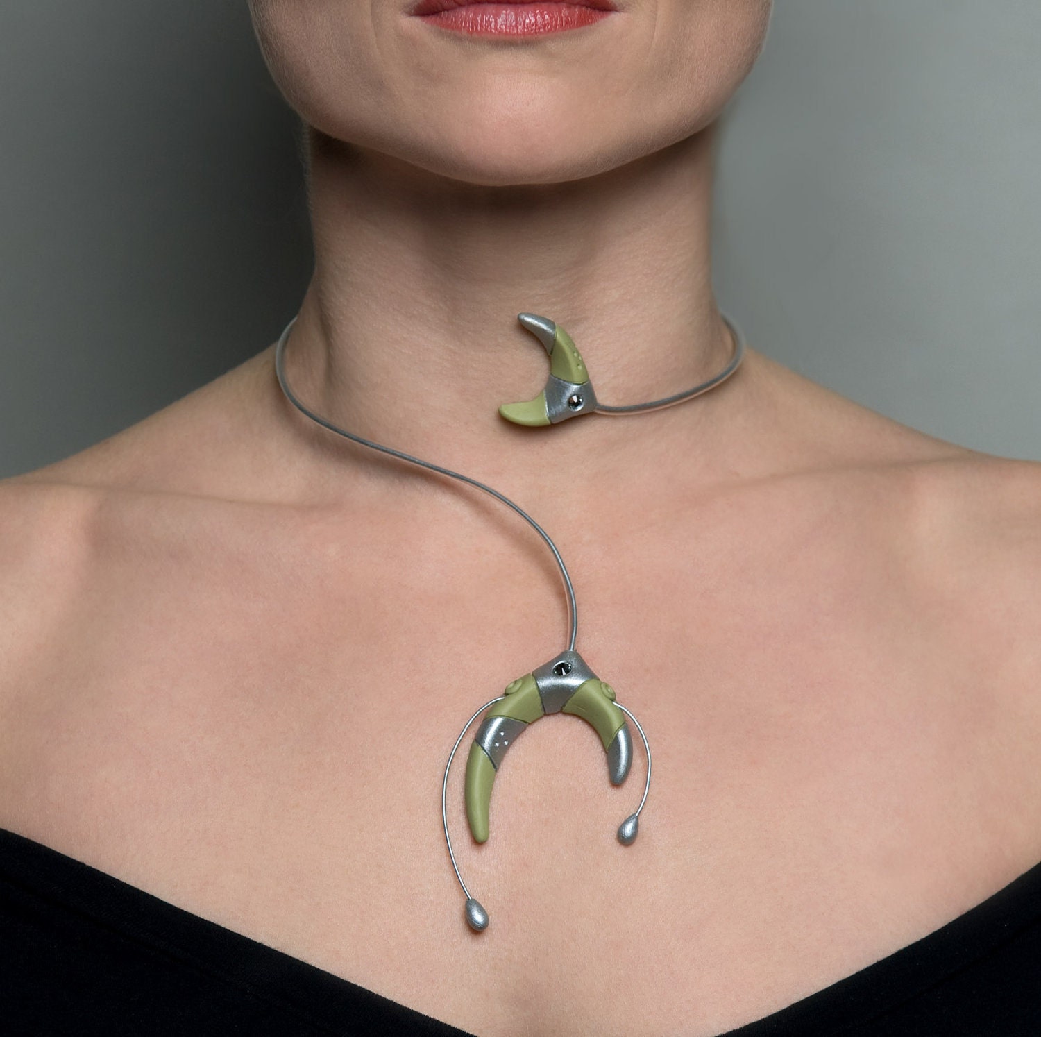 Heiroglyph neck and arm combination