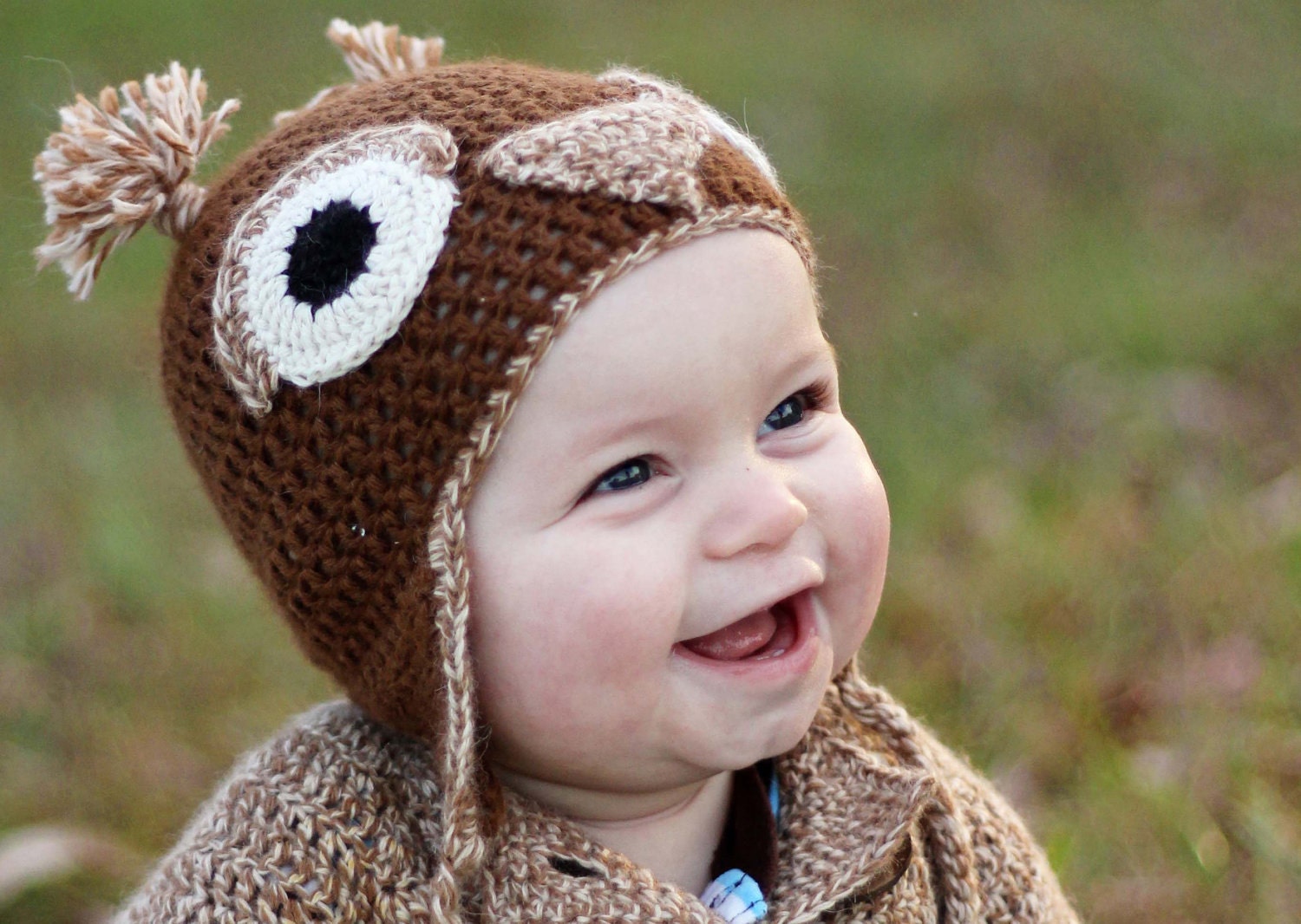 Owl Hat for Baby in Undyed Alpaca size 6-12 months