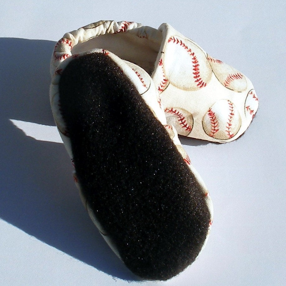 Baseball Baby Boy or Girl Shoes- Little Slugger Crib Shoes- Handmade with Organic lining- Size O 3 6 12  months- Baby Clothes