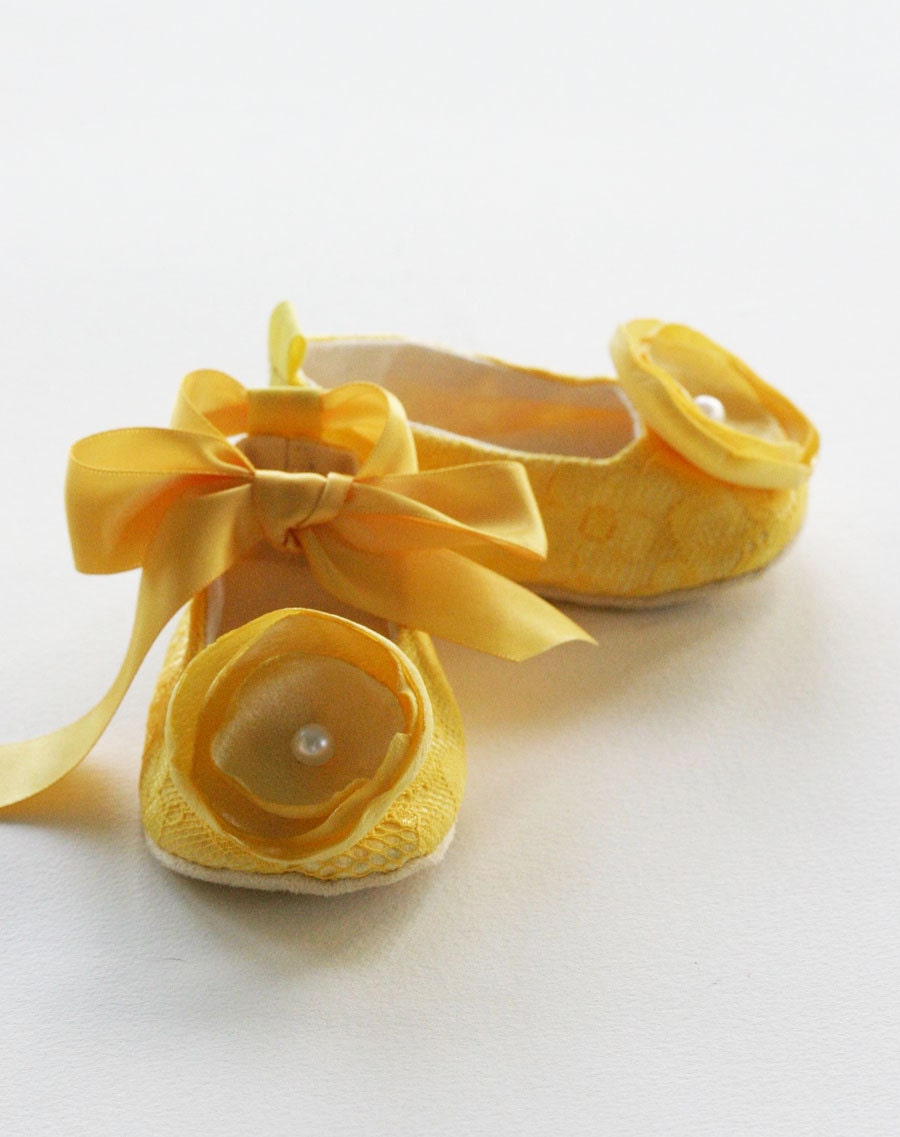Ballet Slipper 14 colors avail - Pastel Baby Shoes - Green, Pink, Turquoise & Yellow Lace and Satin - Toddler Sizes too - Baby Souls