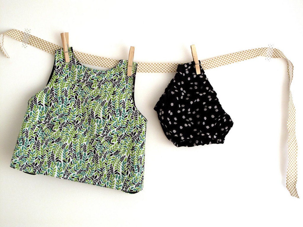 Baby girl vest, apron, baby pinafore and coordinated bloomers, green tea leaves and black. Size 3 to 6 months.