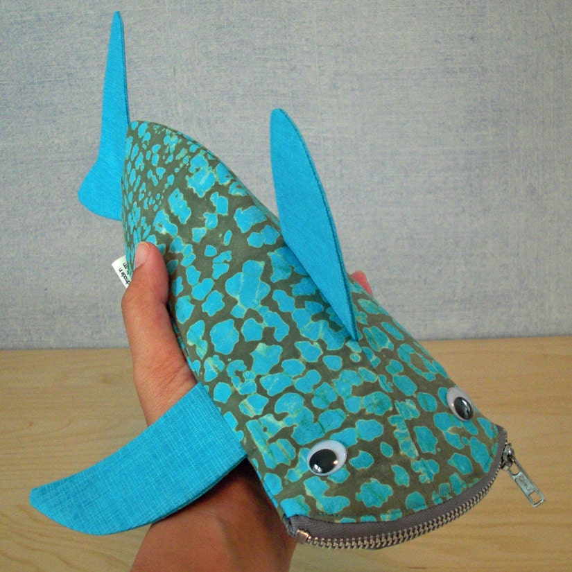Shark Bag - Zipper Pencil Case: Turquoise Shark Bite
