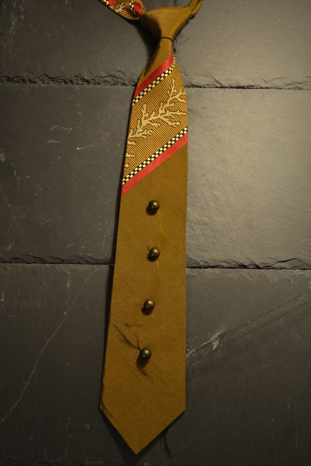 Olive Necktie with brass buttons