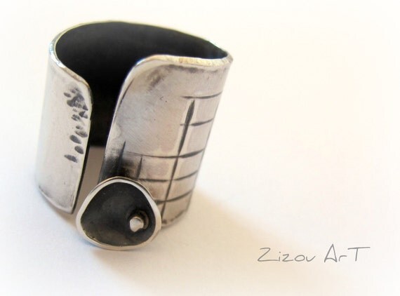 Wide band ring adjustable sterling silver flower unique, silversmith, oxidized. Made to order.