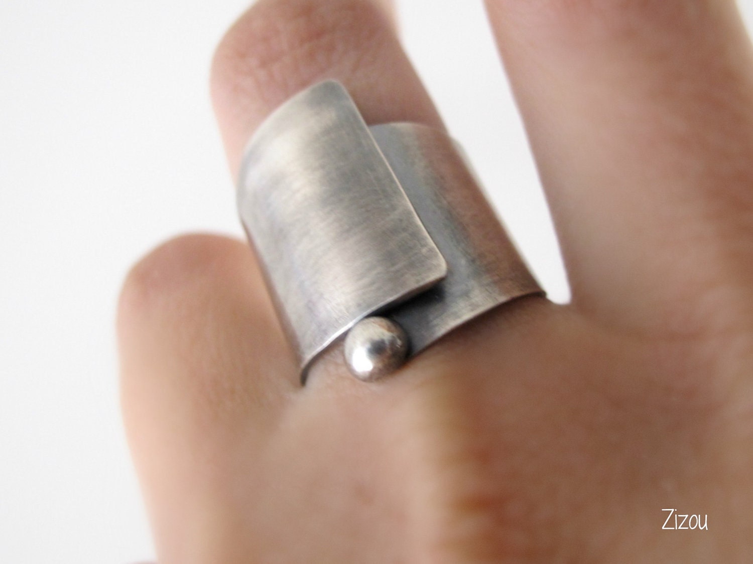 Wide band ring swirl, made to order, Modern , contemporary, simple