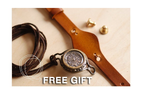 Vintage Watch. Handstitch. Leather Band ///////// Handcraft Watch ///////// Daenerys