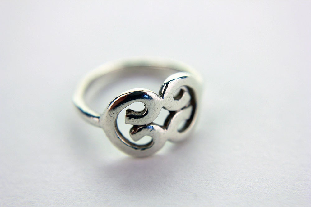 Hand Forged, Vintage, Sterling Silver, Vintage Celtic Ring, UK L