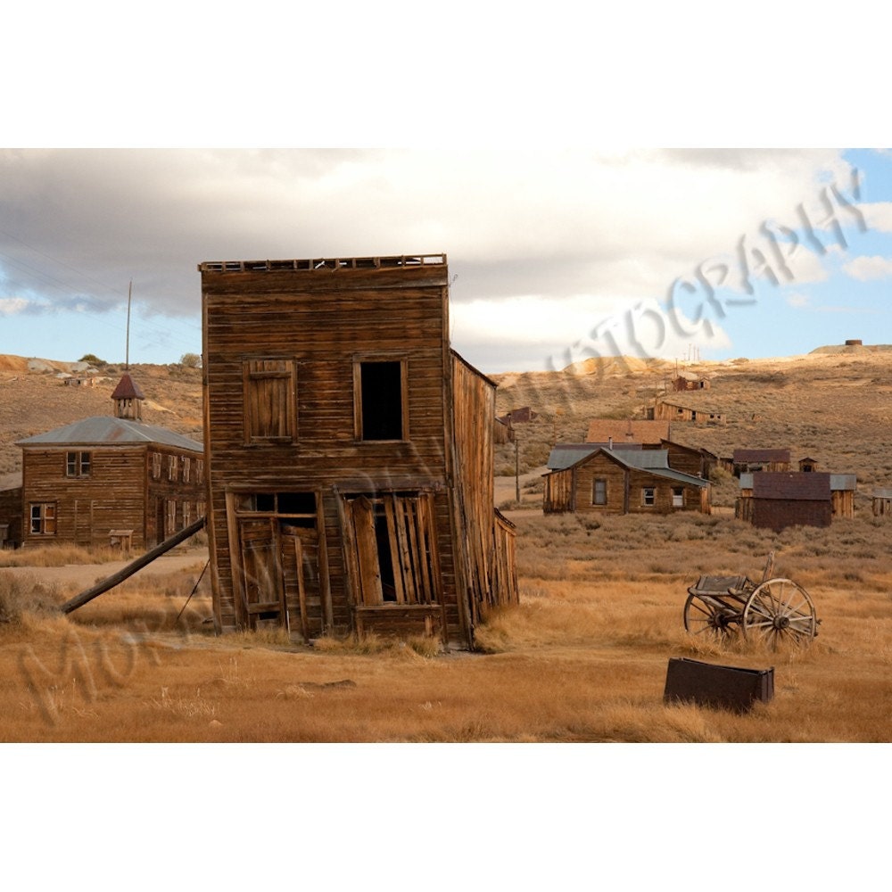 Swazey Hotel - Limited Edition Photo - 12x16" Matted