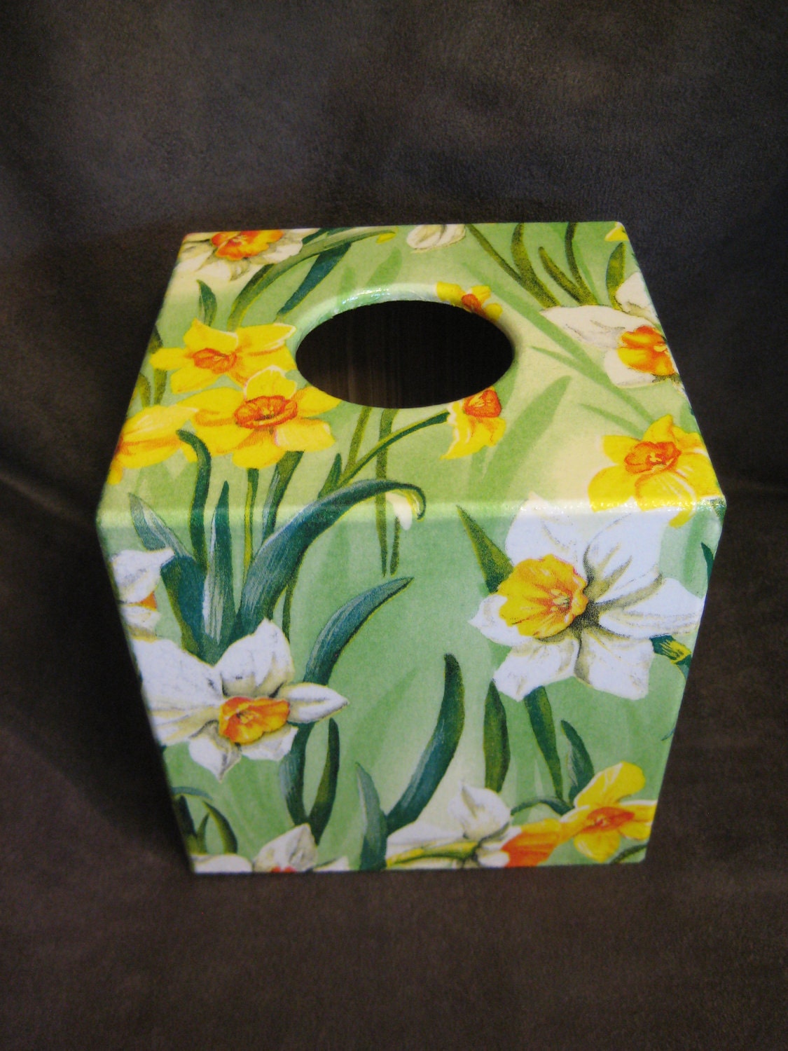 Spring Daffodil Design Tissue Box Cover