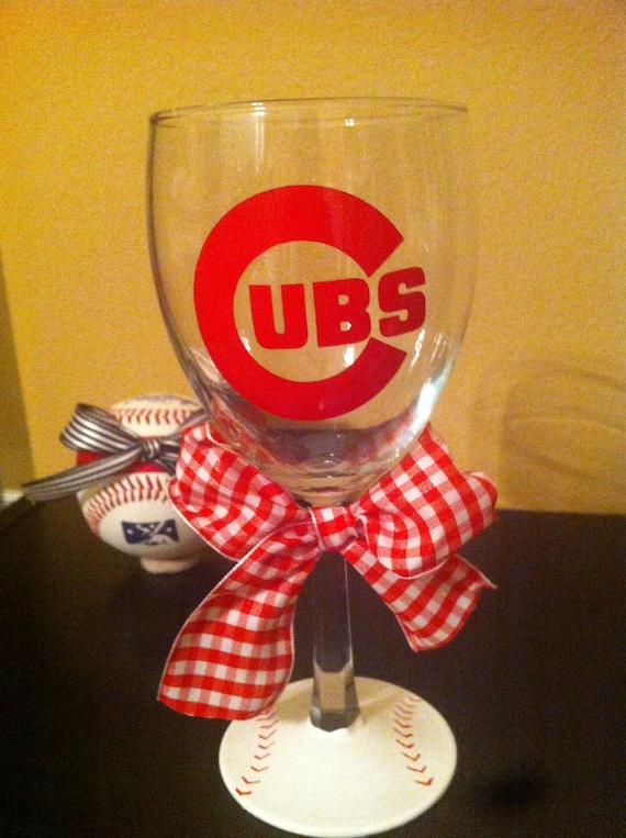 Cubs Wine Glass