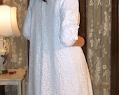White Lace of Love in this Vintage Ladies LILLI DIAMOND 1950s/1960s Bridal /Wedding/Formal Coat
