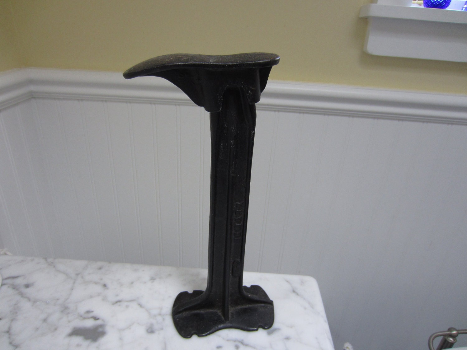 Shoemakers Cast Iron Tool
