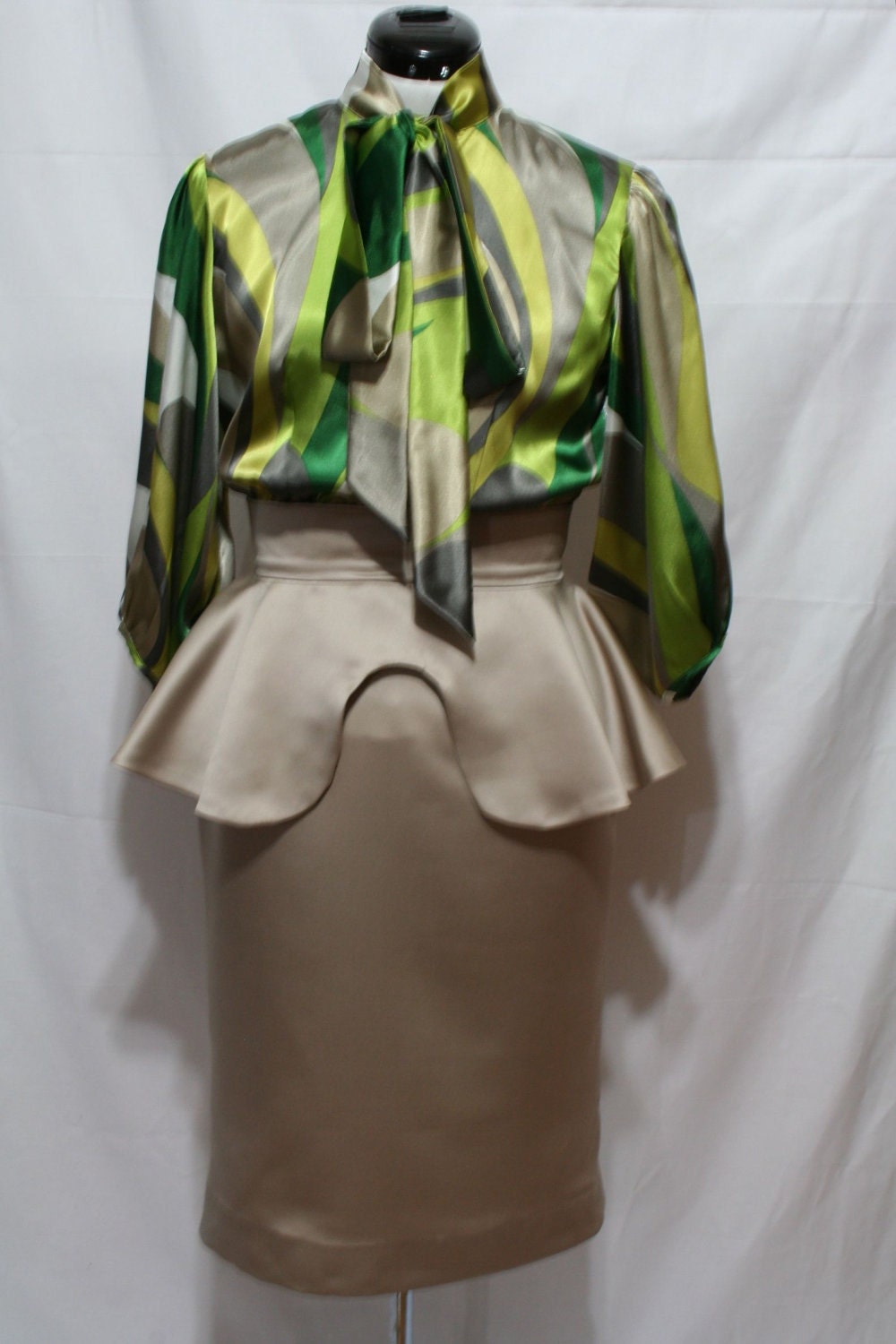 Peplum pencil skirt
