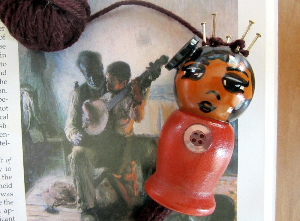 Lady Who Sings the Blues: Spool Knitter, Knitting Nancy