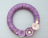 Summer Yarn Wreath. Lavender Purple Wreath. Modern Door Wreath for Summer. Yarn Wreath with Felt Flowers. Purple, Green, Ivory. Spring Decor