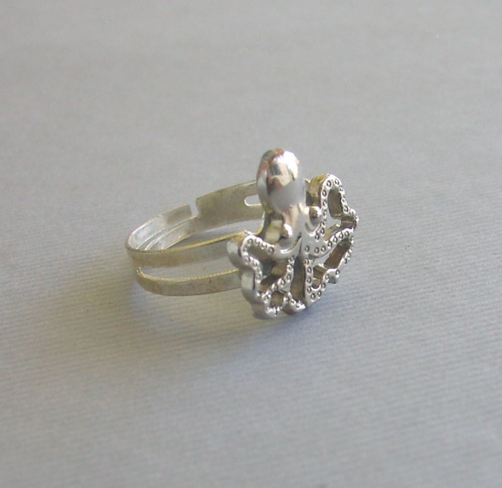 Steampunk Ring Adjustable "Octopus Wrapped Around Your Finger" in Silver