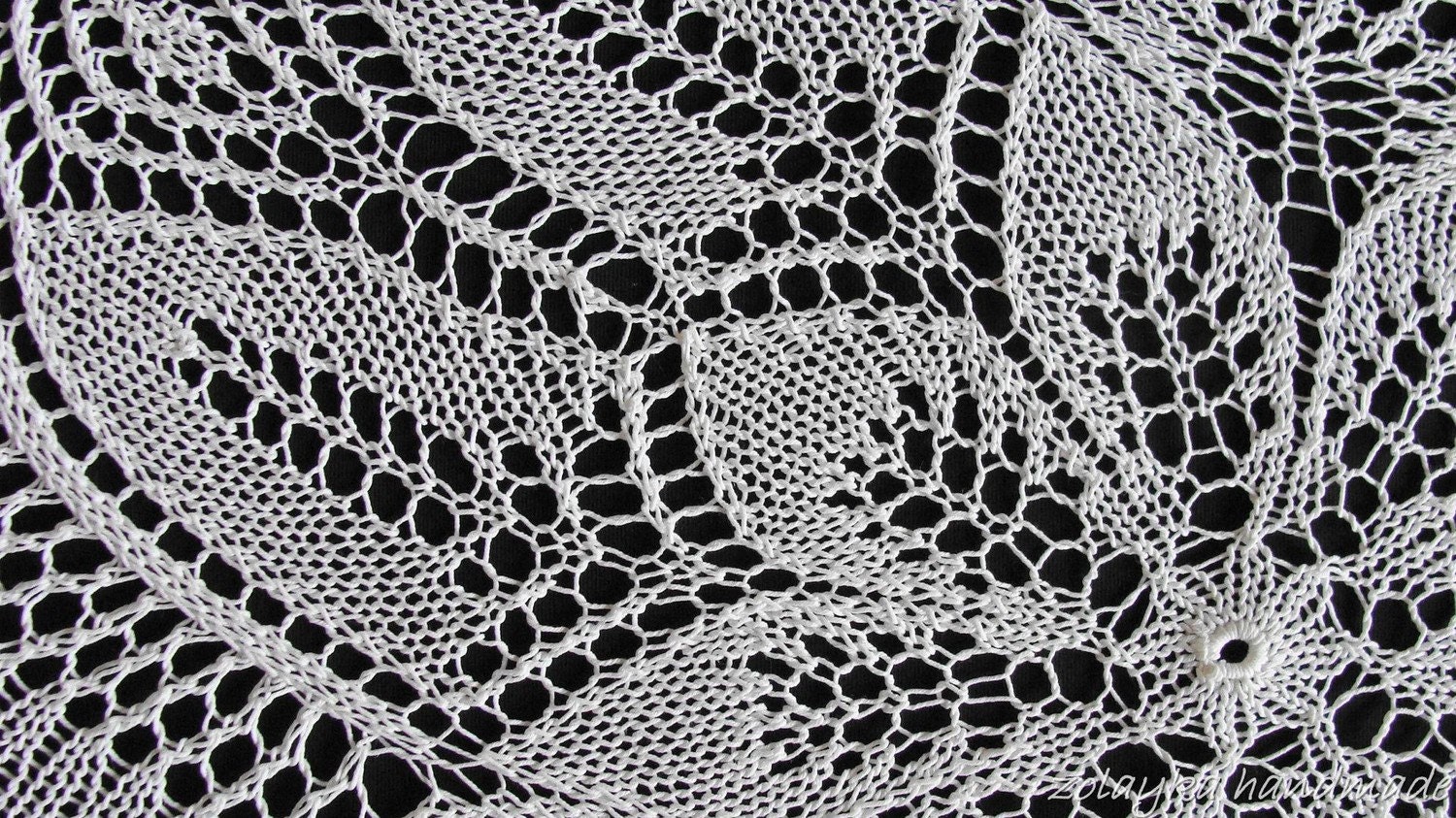 Hand Knitted Lace Cotton oval runner, throw, centerpiece, "Laura", Free Shipping