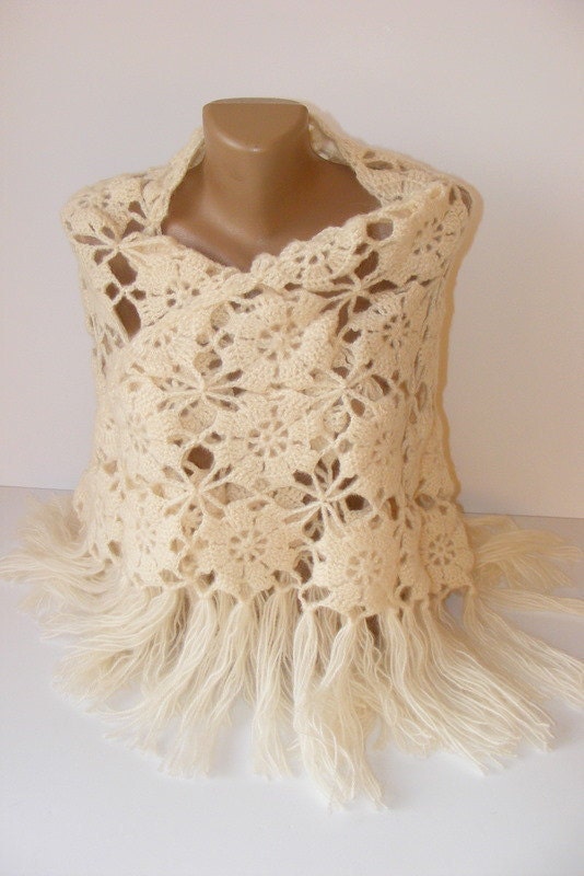 FREE SHIPPING ivory cream shawl,Women soft warm shawl,Fall fashion,gifts for her ,Best MOHAIR Shawl,by Seno