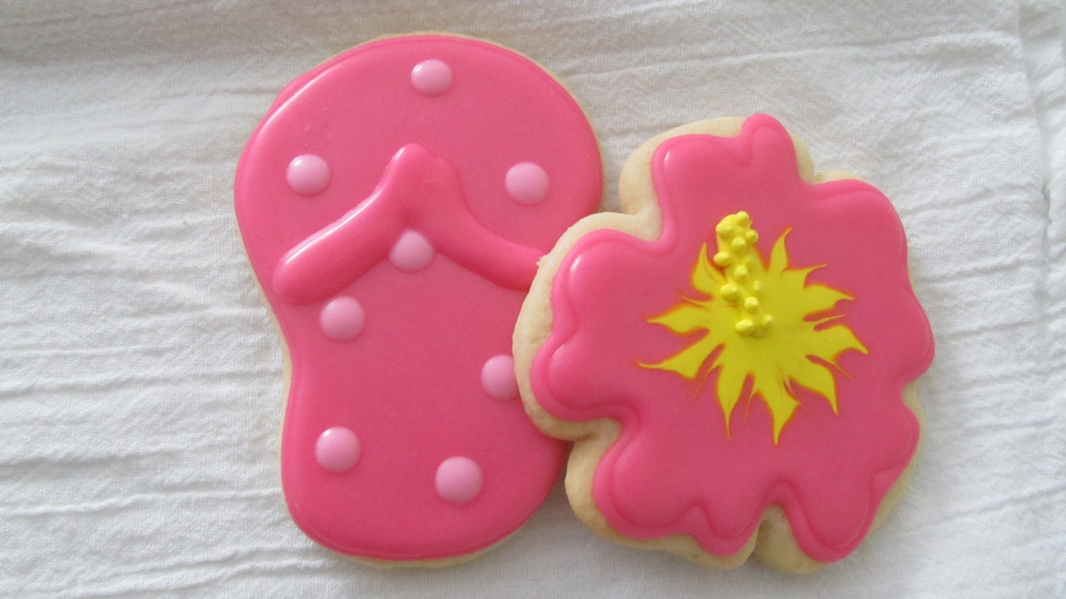 Flip Flops and Hibiscus Flowers 1 dozen