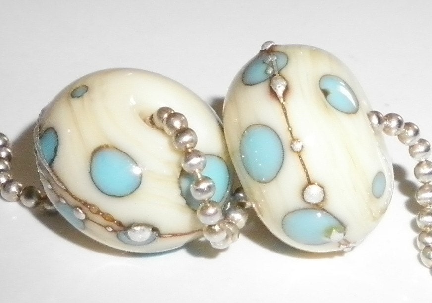 50% Off Handmade Lampwork Glass Beads Round Pair Bead Set