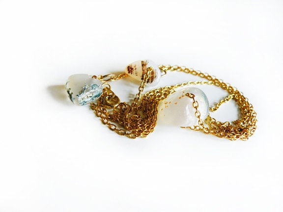 crystal white - semi-precious stone necklace