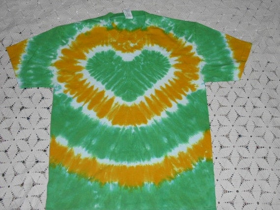 Tie Dye Adult Large shirt Heart of green and gold