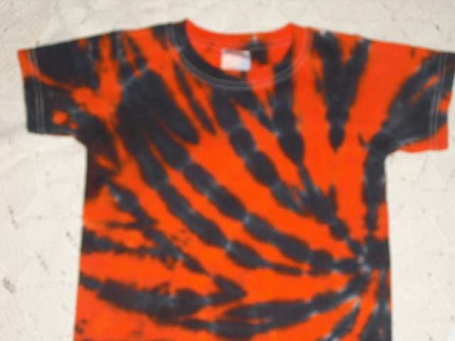 Tie dye youth Extra Small shirt in black and orange swirl- INSTANT Halloween Costume idea included