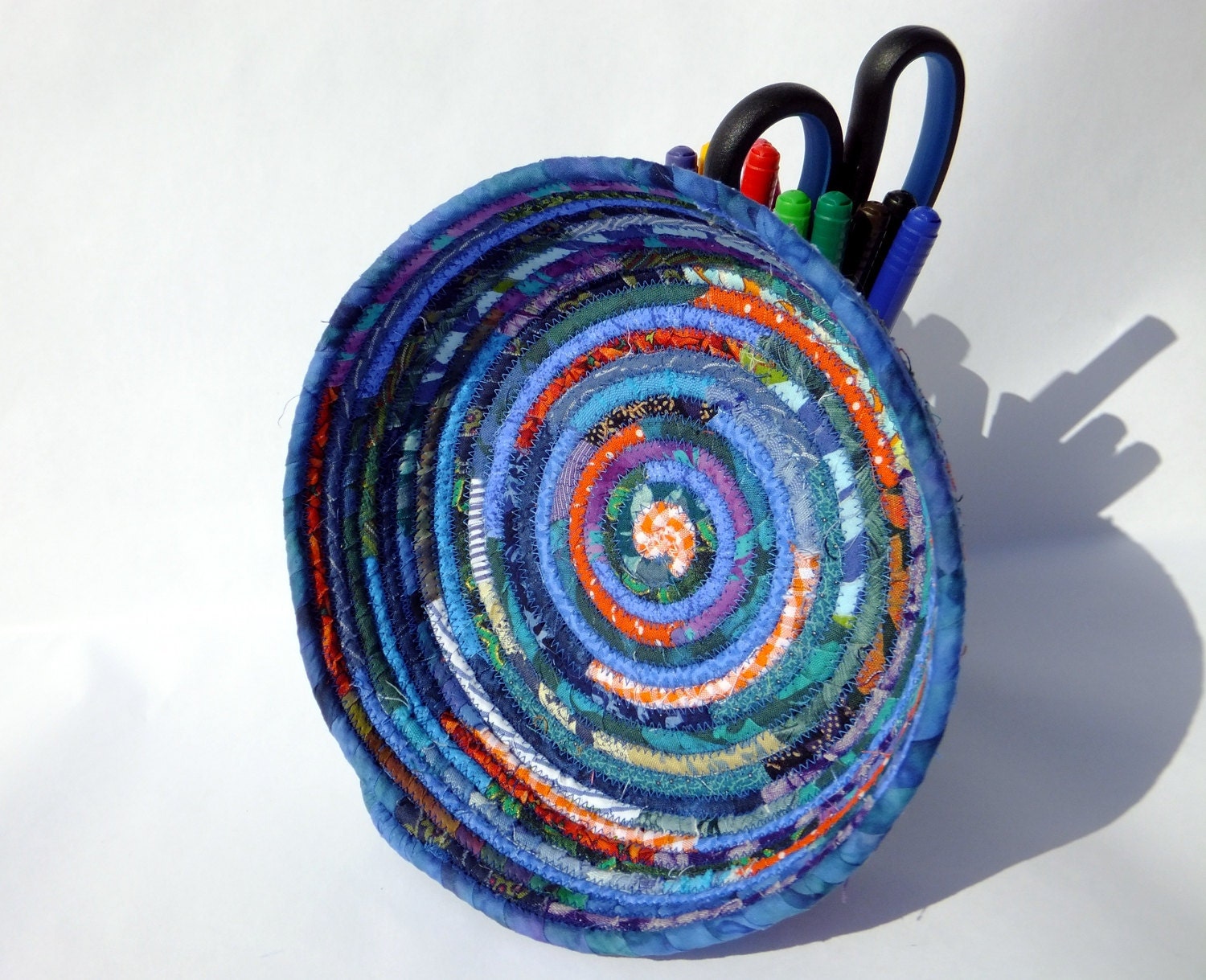 Medium Round Coiled Basket Bowl - Deep Ocean Reef