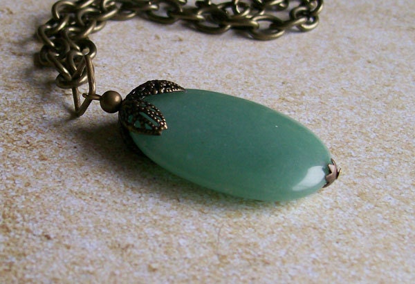Green Aventurine Necklace in Antique Brass - Boho Chic - Bohemian