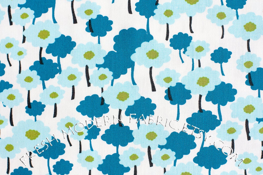 Half Yard Poppies in Aqua, 100% Organic Cotton, Pick a Bunch by Nancy Mims for Mod Green Pod, Robert Kaufman Fabrics