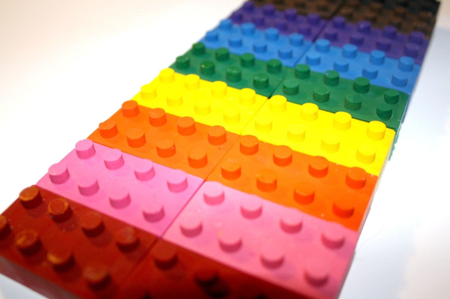 Set of 50- BUILDING BLOCK BRICKS Shaped Crayons - Doodle R Us