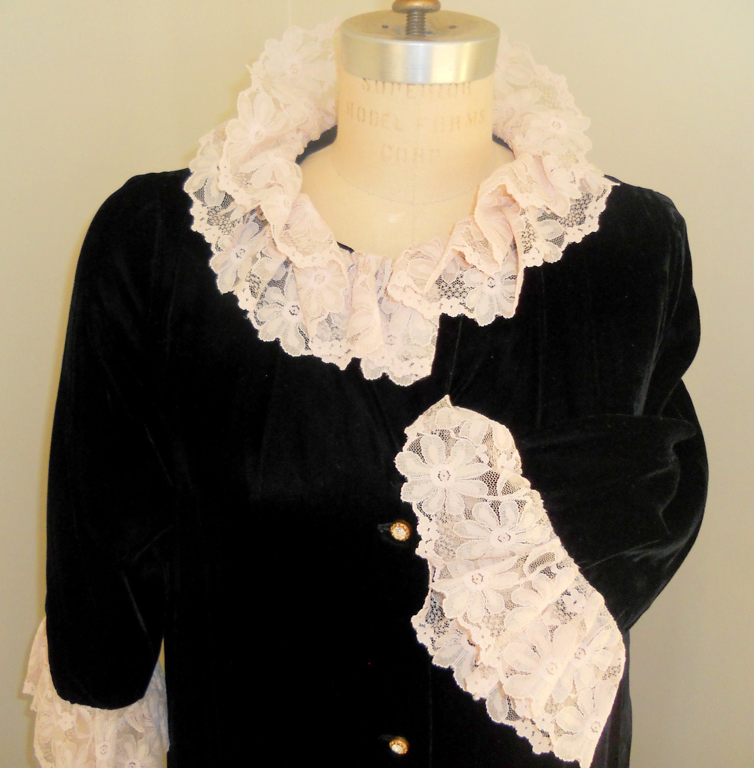 Velvet Robe Pink Lace Collar Intimate Lingerie Dress M Vintage 1940's