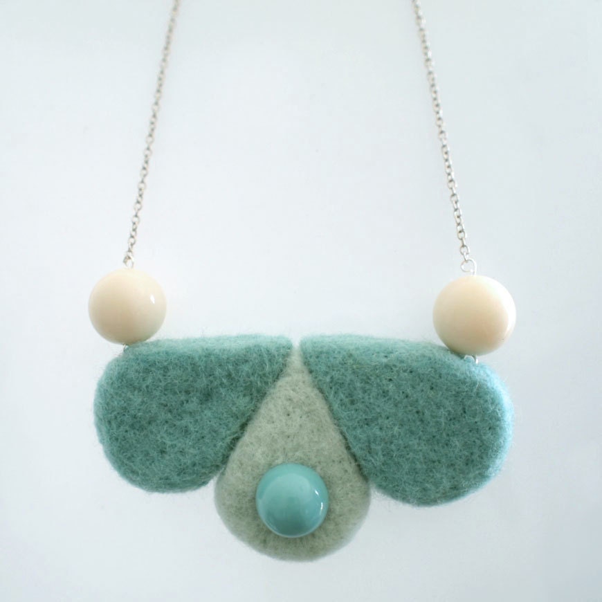Peacock/ Rain drops felt wool Necklace