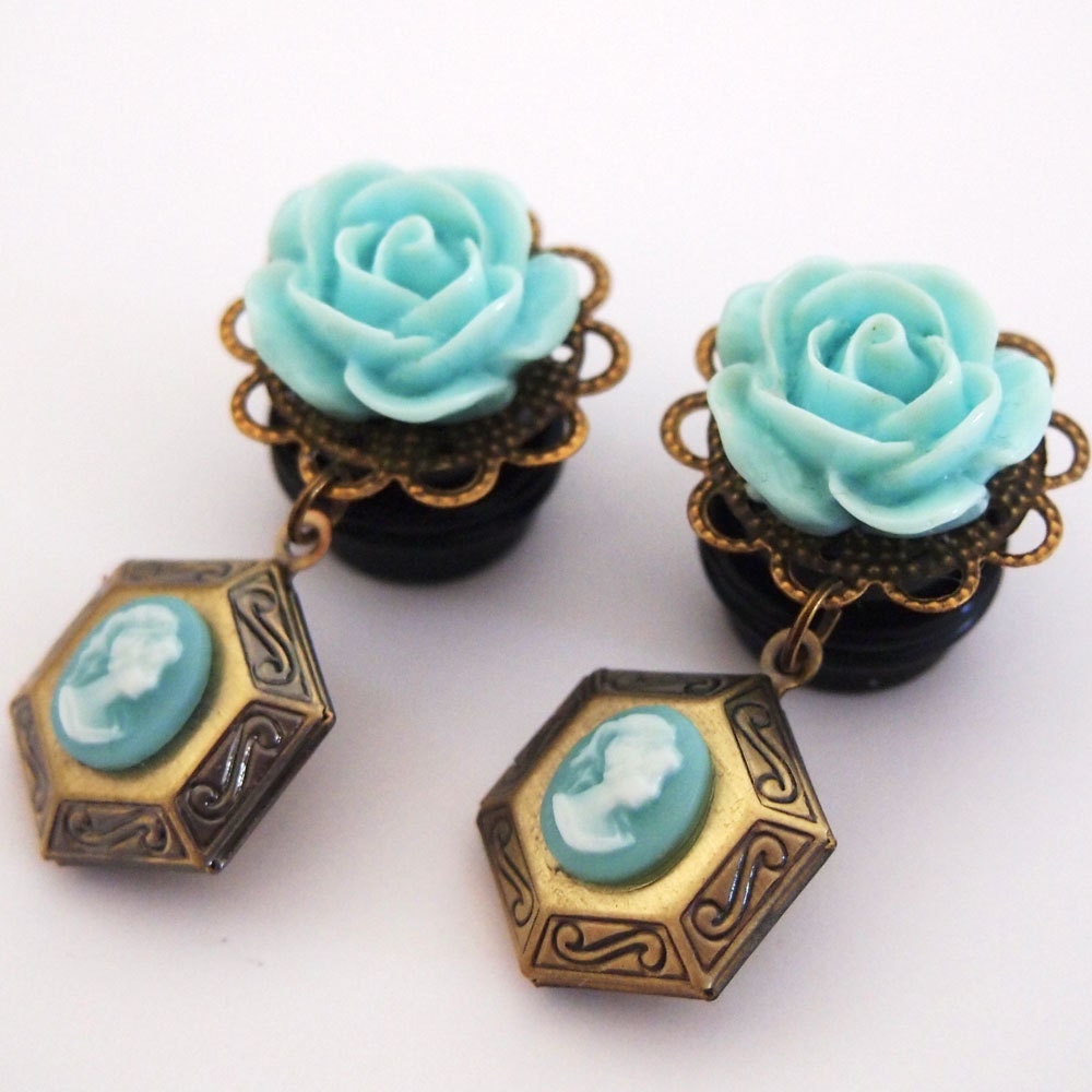 9/16 inch 14mm Baby Blue Locket Dangle Girly Plugs - Stretched Ears Body Modification Victorian Gothic Lolita