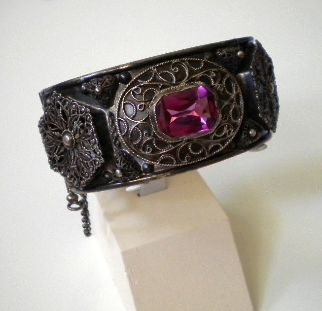 Antique Etched Silver Hinged Bangle Bracelet Red Paste Stones Etruscan Revival