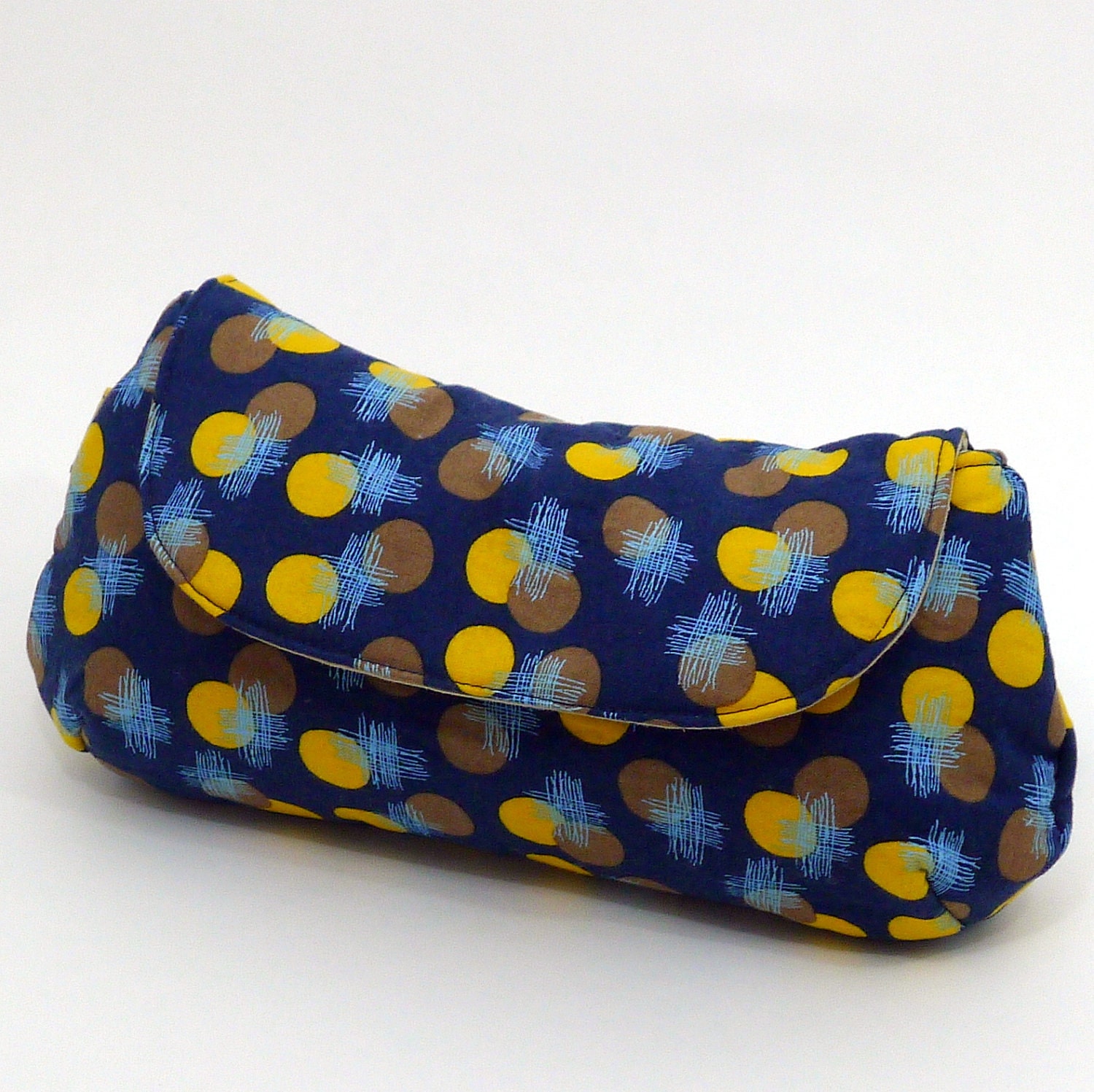 Dots & Hatches curvy clutch wristlet